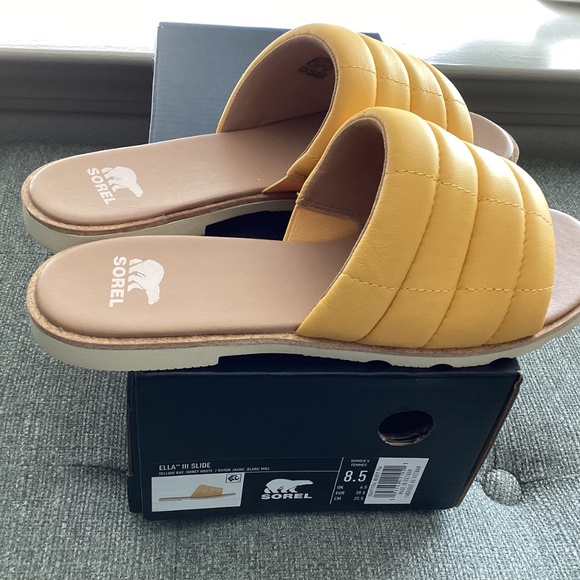 SOREL Ella III Quilted Puff Slide Sandal (Women), size 8.5 M - Picture 3 of 11